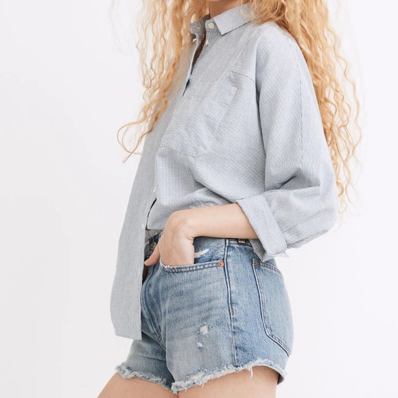 Madewell Relaxed Denim Shorts in Renfield Wash Destructed Edition - Picture 3 of 10